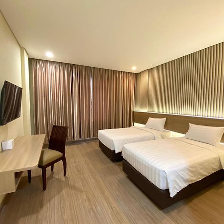 Grand Pasundan Convention Hotel Bandung Buitenkant foto
