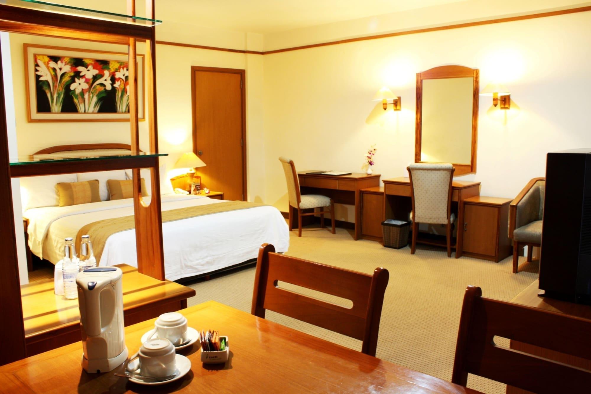 Grand Pasundan Convention Hotel Bandung Buitenkant foto