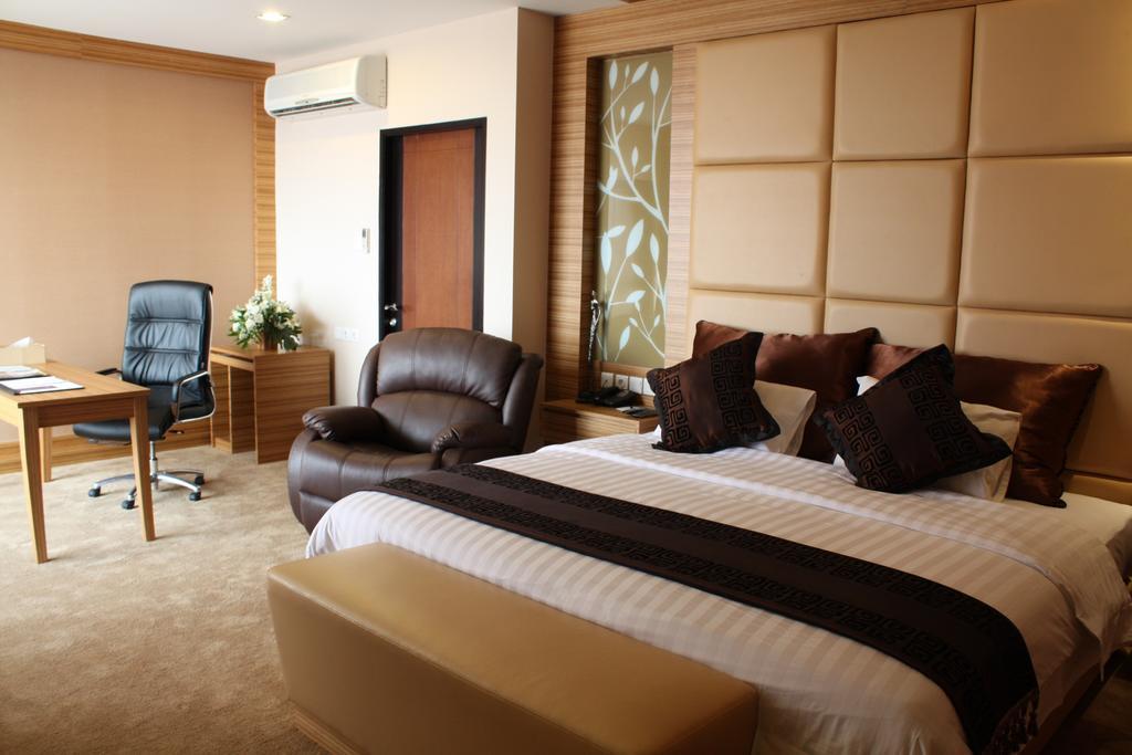 Grand Pasundan Convention Hotel Bandung Buitenkant foto