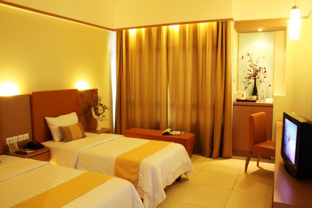 Grand Pasundan Convention Hotel Bandung Buitenkant foto