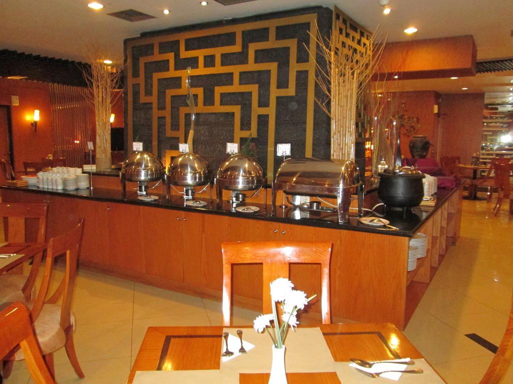Grand Pasundan Convention Hotel Bandung Buitenkant foto