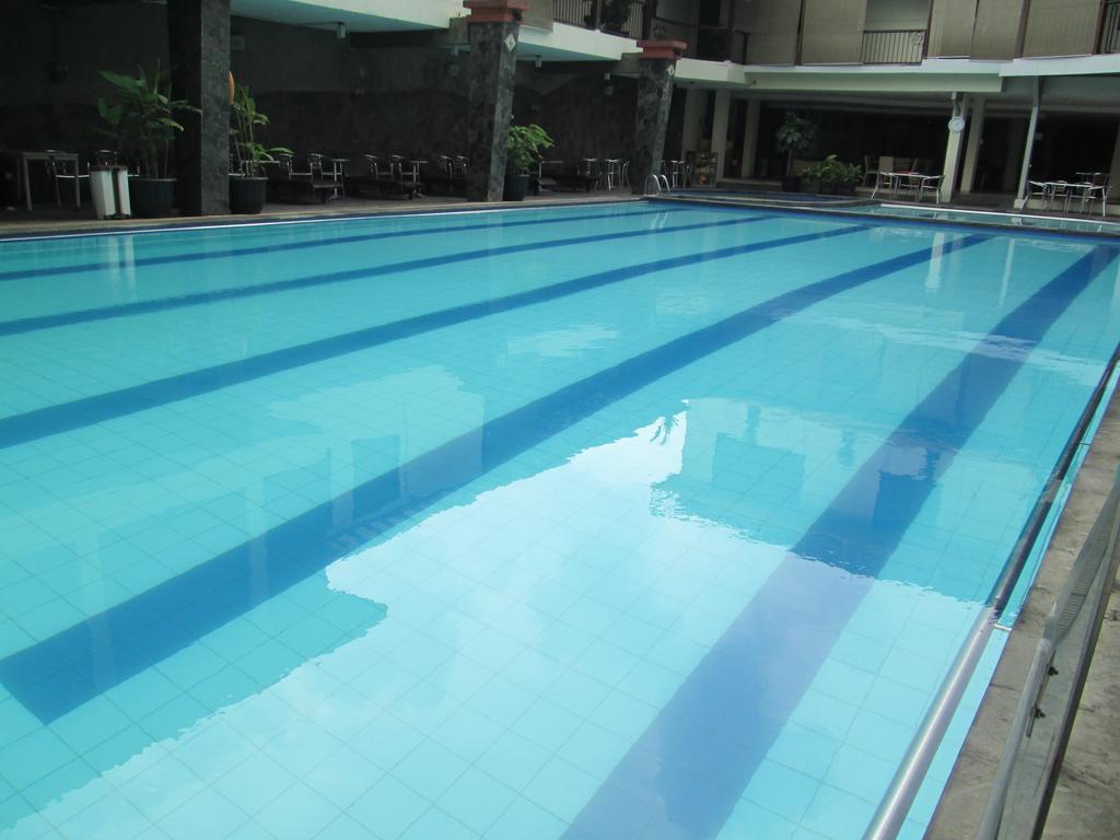 Grand Pasundan Convention Hotel Bandung Buitenkant foto