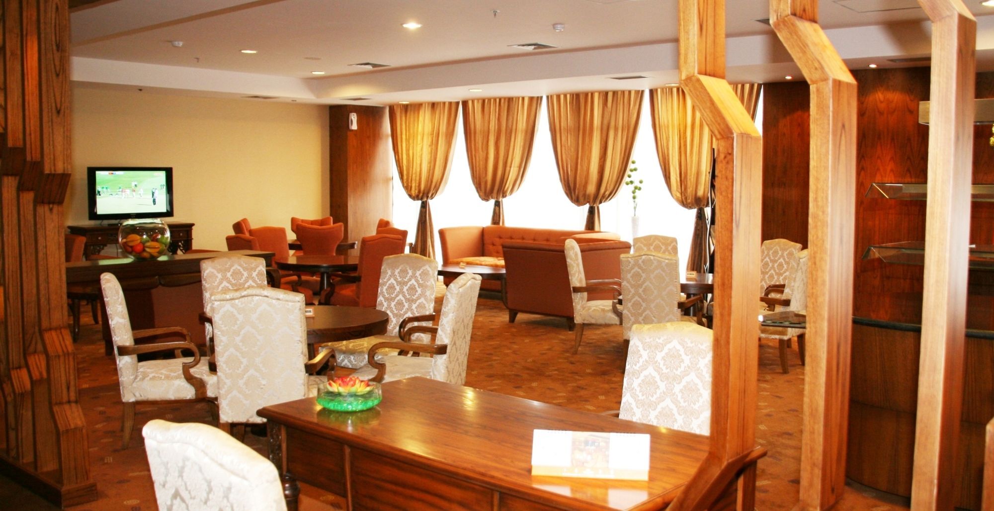Grand Pasundan Convention Hotel Bandung Buitenkant foto
